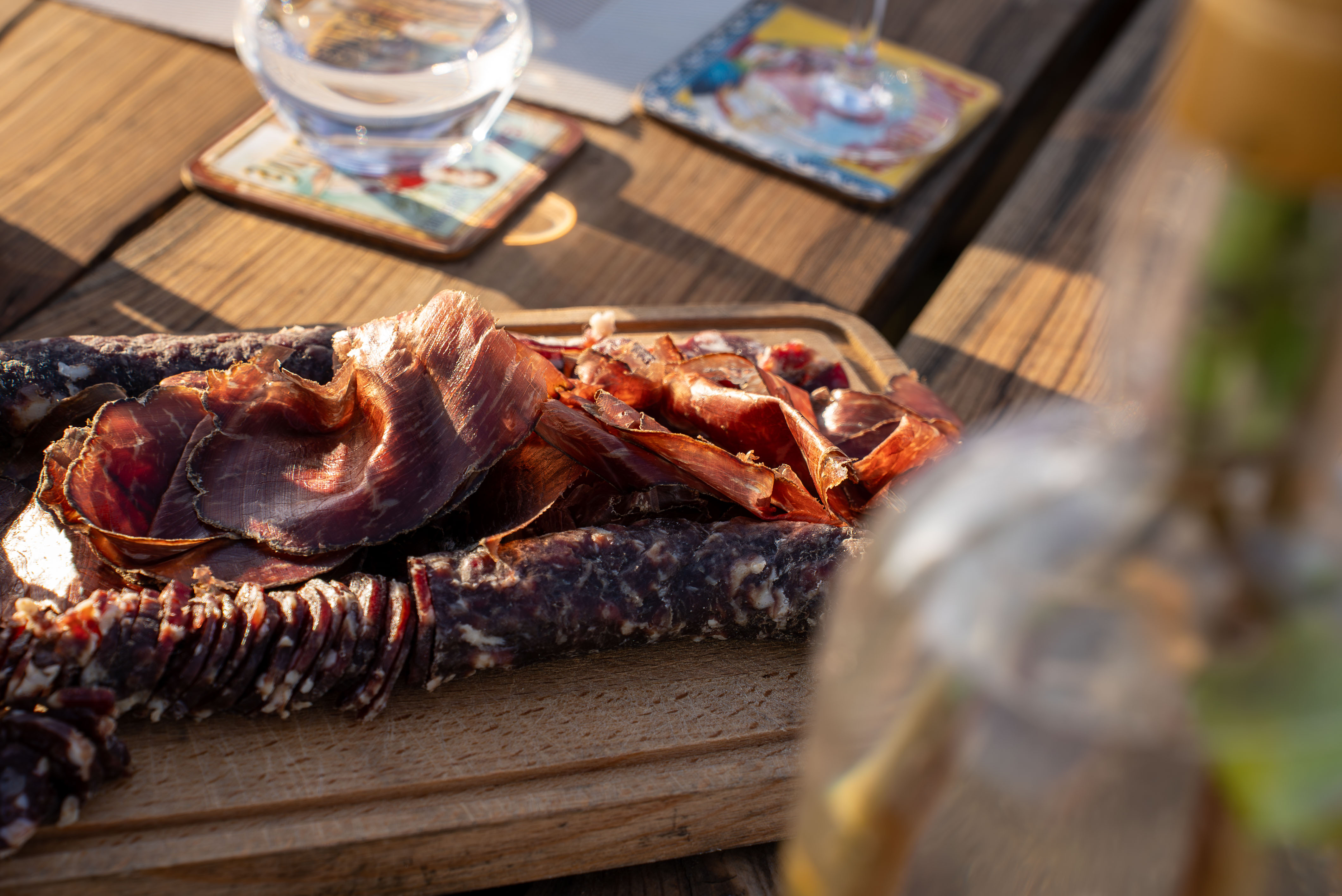Charcuterie bœuf Salers apéritif dômes géodésiques